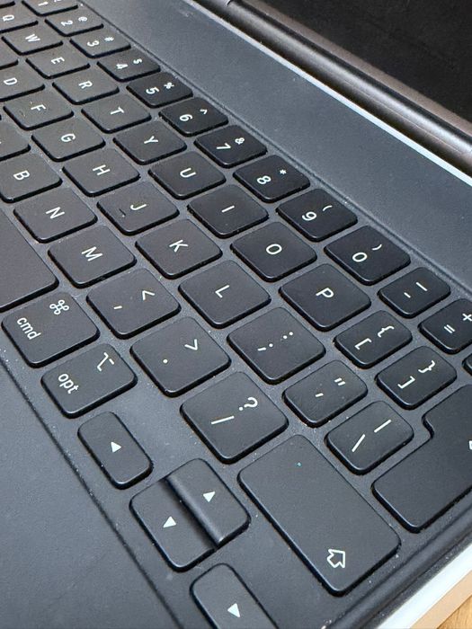 Apple magic keyboard do Ipad air 13: 4 i 5 gen