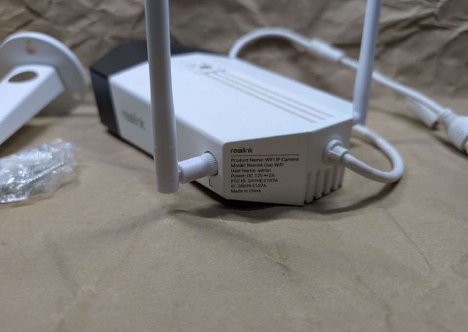 Wi-Fi камера Reolink Duo WiFi панорамний огляд 180°- 2 лінзи