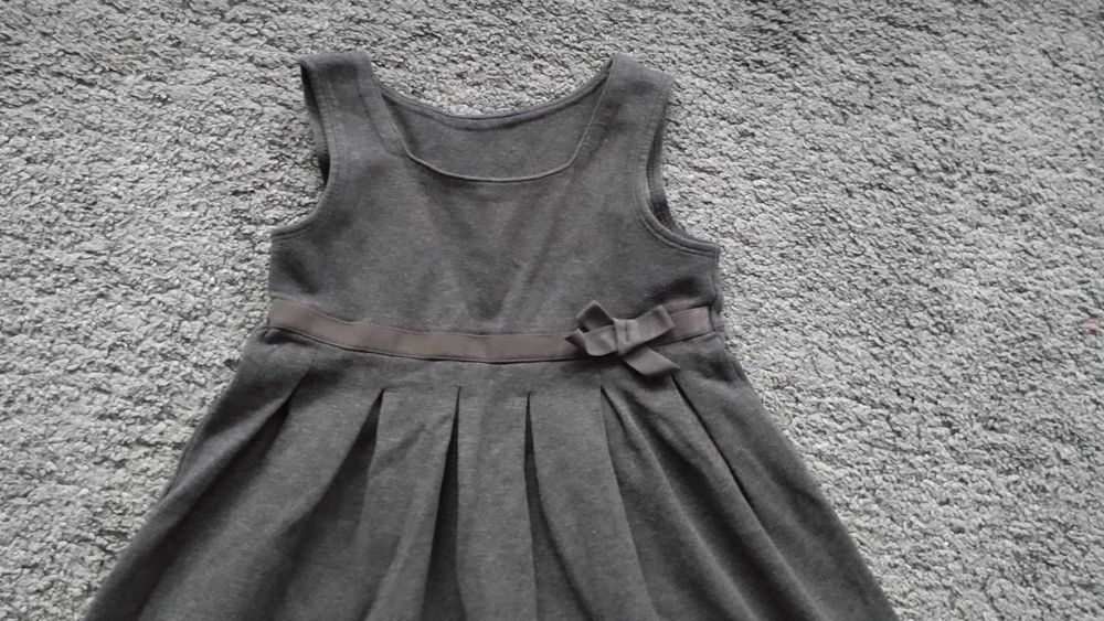 Sukienka grafitowa bez rękawów 110