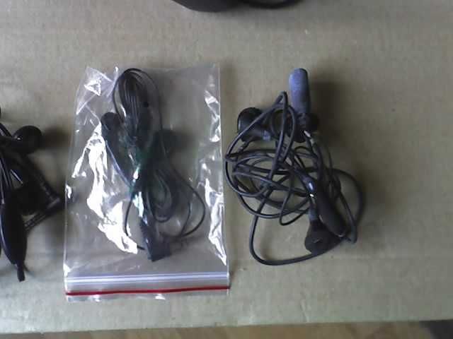 ladowarki plus sluchawkji do telefonow