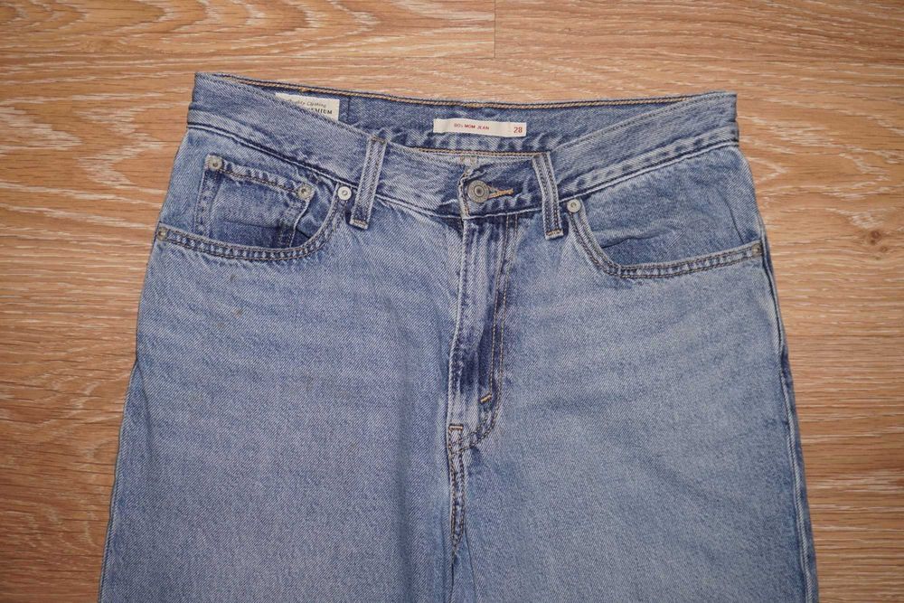 Жіночі джинси 80 mom Jean Levis