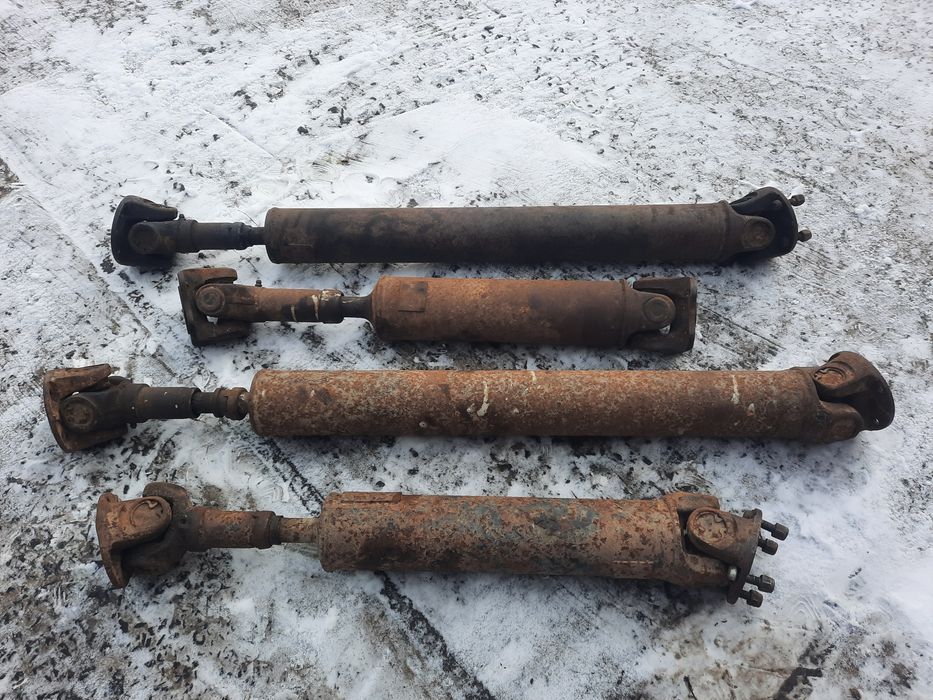 Продам кардани а також ступиці на Ваз 2121 Ніва