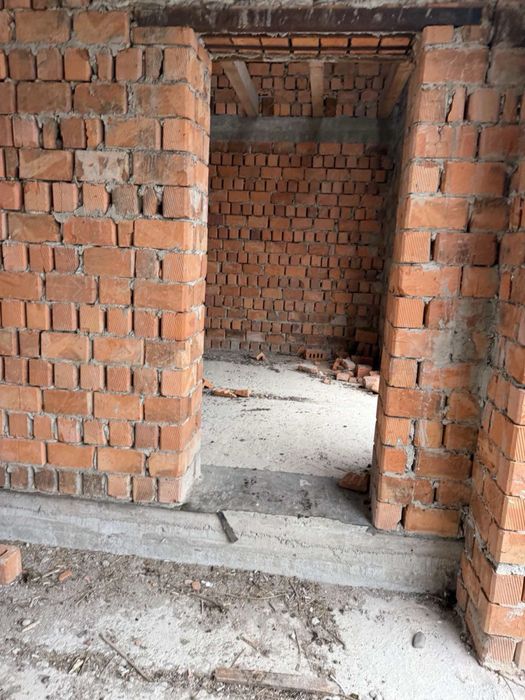 Будинок   с.Чумальово   центрі. По центральній вулиці