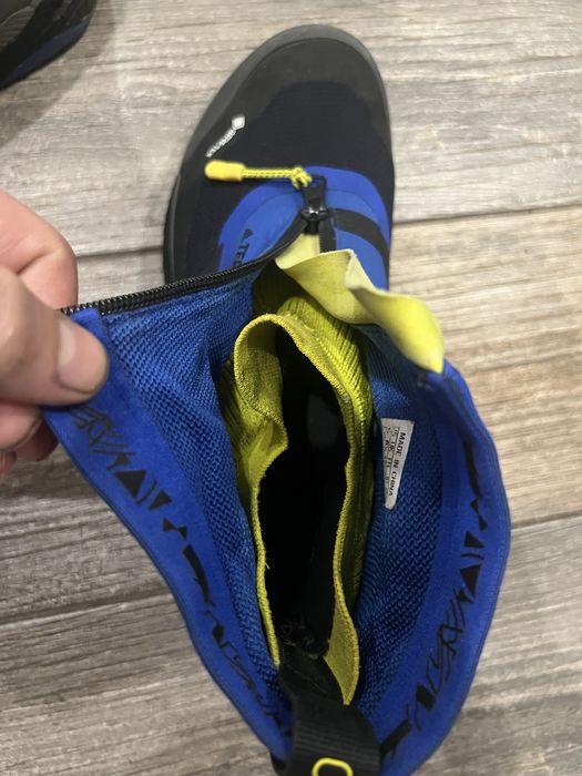 Adidas Terrex 42
