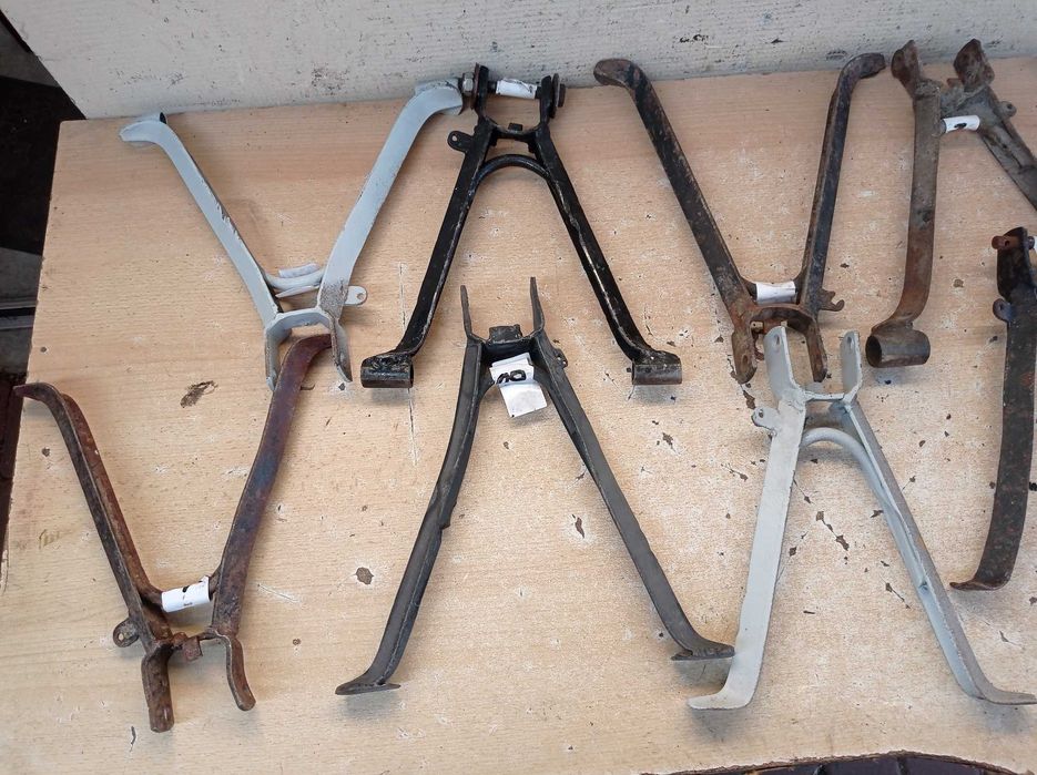 Stopki centralne - podnóżki - Komar, Romet, Jawa 50 (25.4)