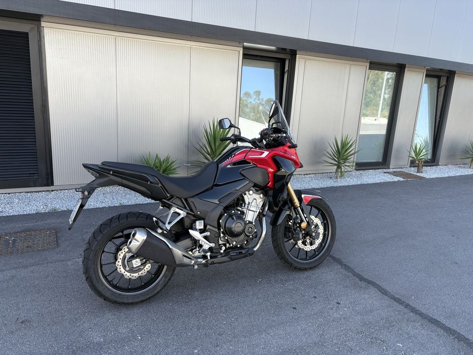 Honda CB 500 X (  Só tem 150 km )