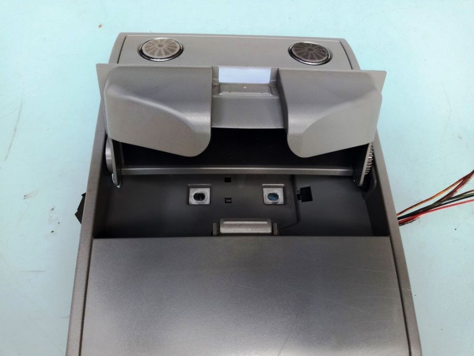 Плафон салона 7L0868403 Volkswagen Touareg 2003-2010