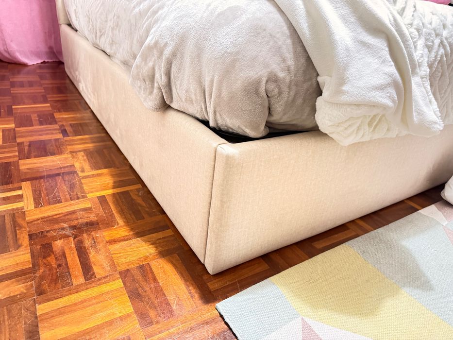 Cama de casal com 3 meses de uso