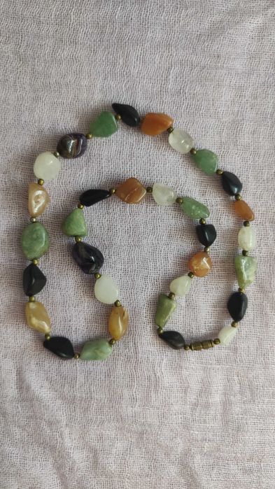 Кольцо , брошки, бусы