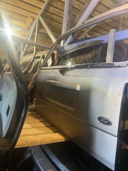 Крышка багажника ляда ford aerostar форд аэростар