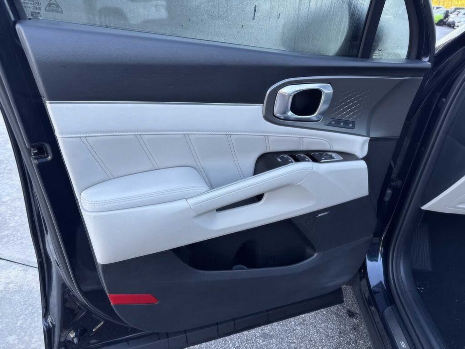 Kia Sorento Plug-In Hybrid SX Prestige      2023