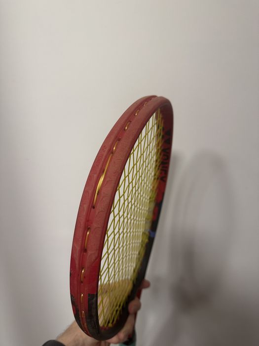 Rakieta Yonex Vcore 100