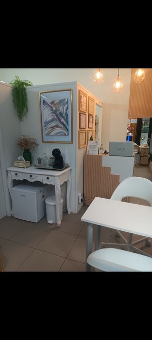 Trespasse Gabinete de Estética em funcionamento