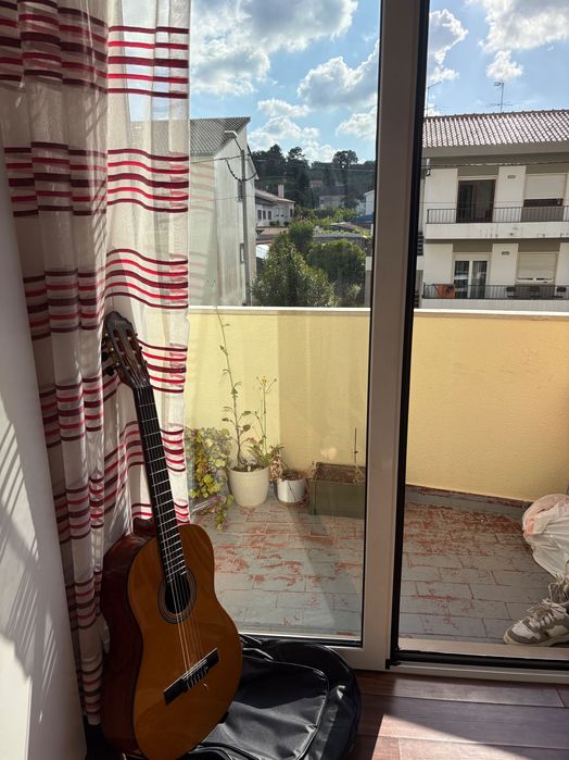 Aula de Guitarra acústica para iniciantes