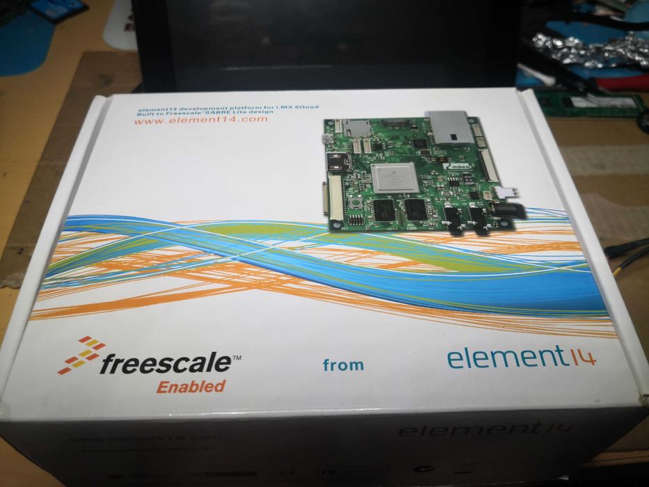 Boundary Devices SABRE Lite i.MX6 Quad + LCD8000-97C — Completo