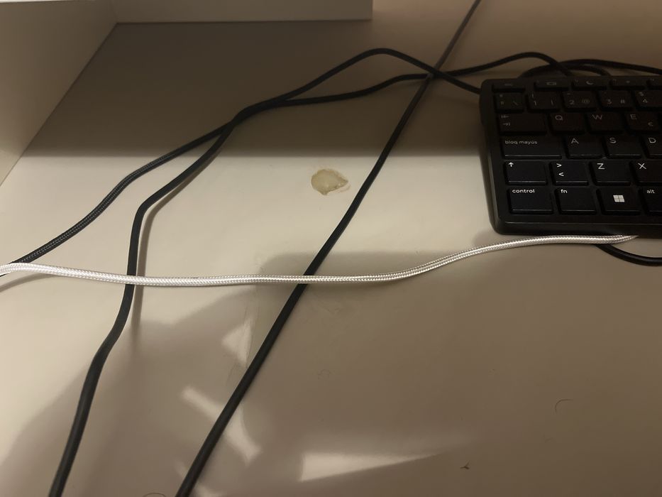 Podnoszone biurko z nadstawka