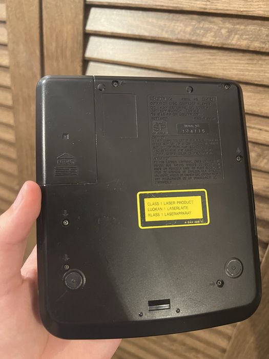 CD-плеєр Sony Discman D-121 + оригінальний БЖ (Гарний стан)