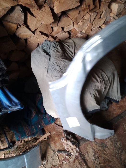 Арки задні на В 3 нові Пасат Фольцваген для ремонту авто