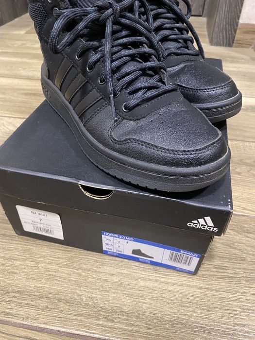 Утеплені кросівки ADIDAS HOOPS 2.0 MID 40 розмip