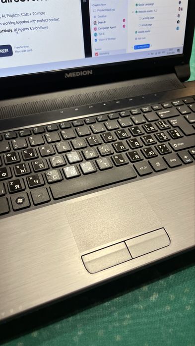 Medion Akoya/core i7 2.20 GHz DDR8