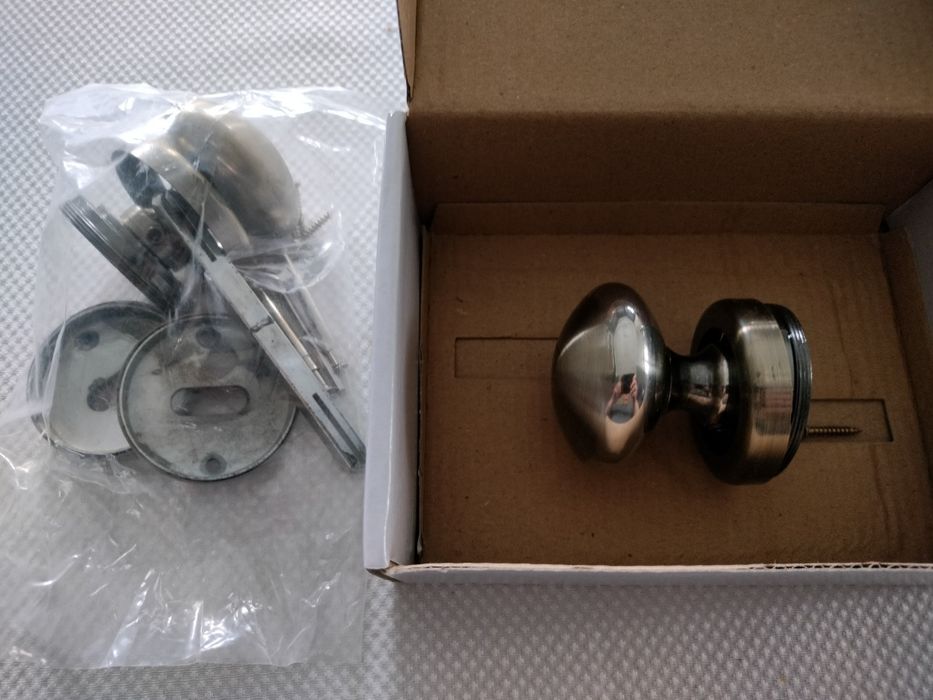 Gałki do drzwi kolor patyna