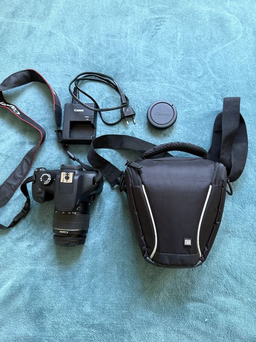 Máquina fotográfica Canon EOS 4000D