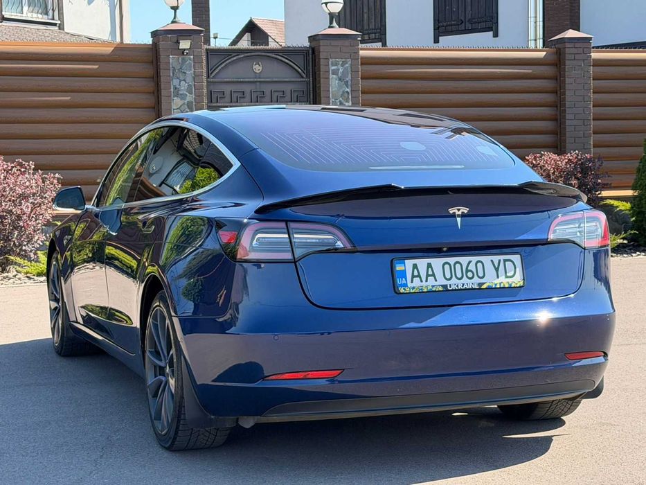 Tesla Model 3 2017 75 kWh RWD
