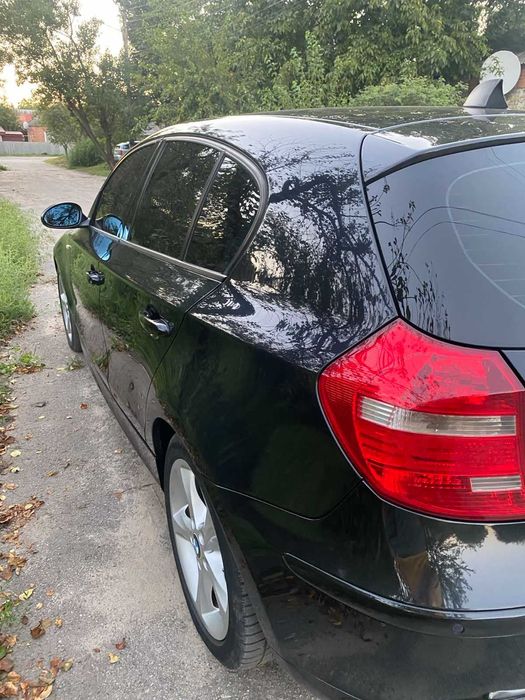 Продам BMW 1 Series 2008