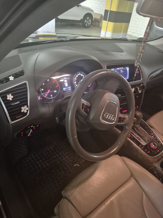 Audi q5 2011  2.0 d