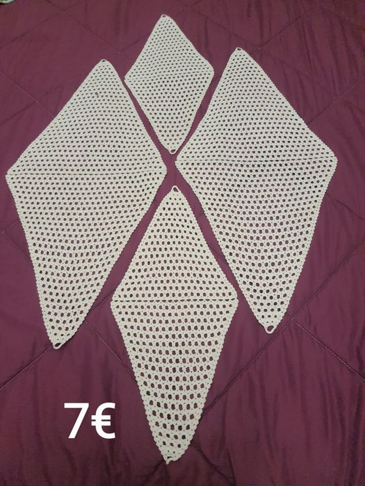 Conjuntos de naperons em croché