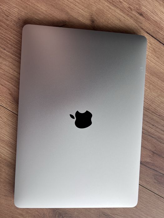 Macbook Pro M1 8/256 jak Nowy 88% kondycji baterii