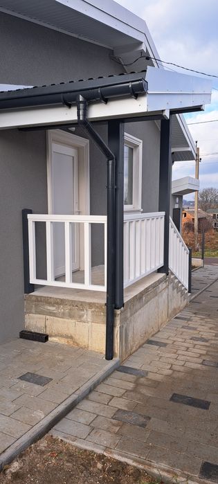 Перила для балконів, сходів та терас