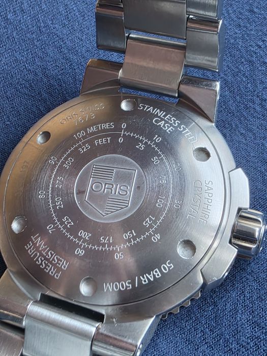 Zegarek Oris Aquis Small Second Date