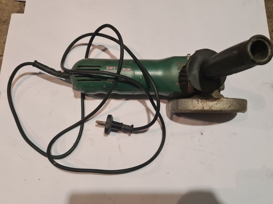Болгарка DWT VS125 на 125 диск в хорошем полностью рабочем состоянии.