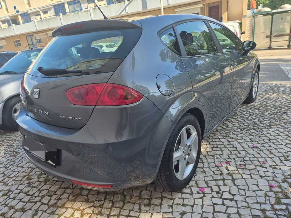SEAT Leon — fotografia 3