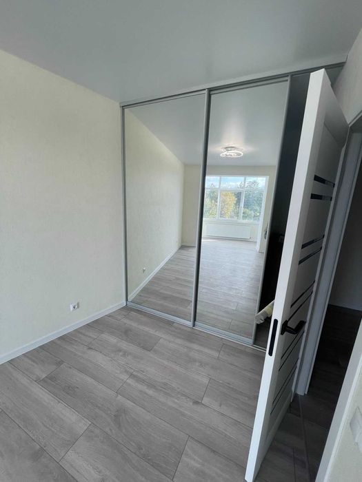 ТЕРМІНОВО 2 к новобудова ремонт, обжитий будинок