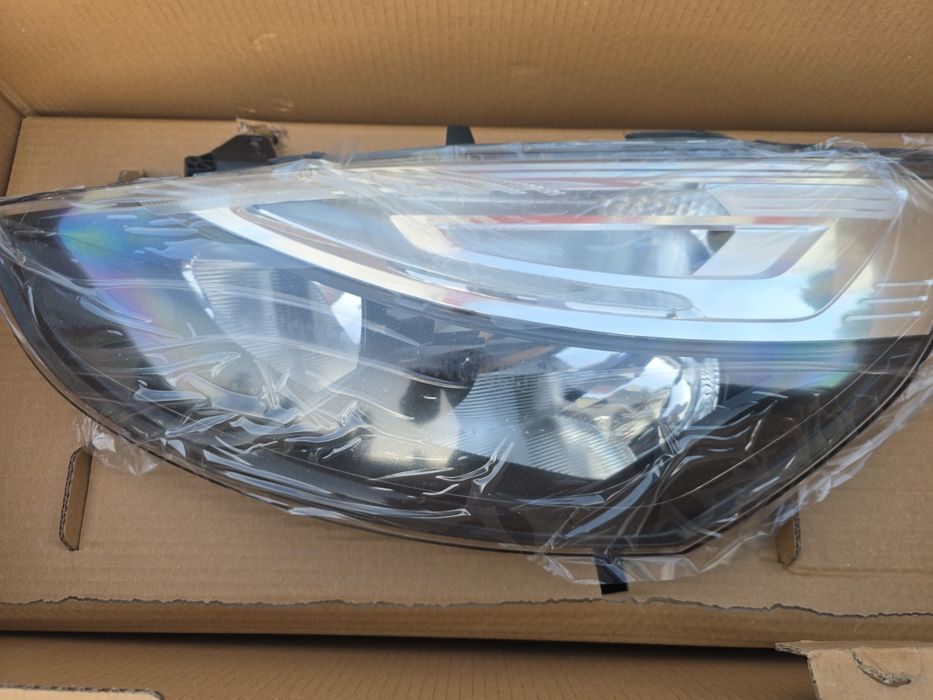 Farol direito clio IV fase 2