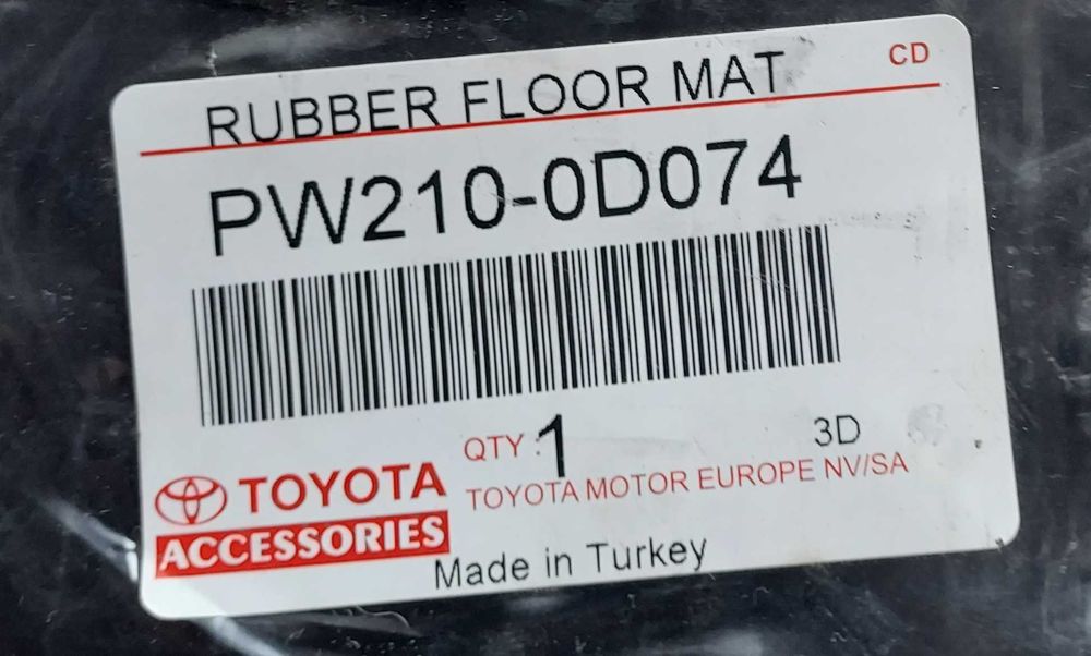 Toyota Yaris Cross – Oryginalne Dywaniki Gumowe NOWE PW210-0D074