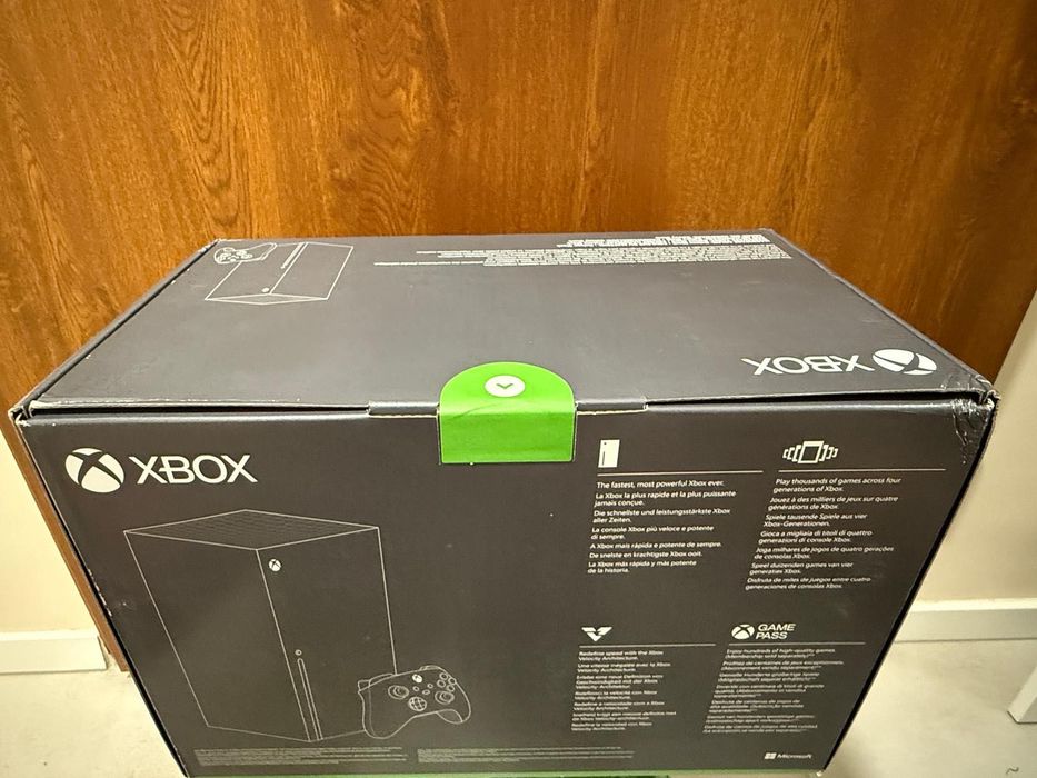 Xbox Series X 2 TB Galaxy Black Special Edition - (odnowiony) + GRA !