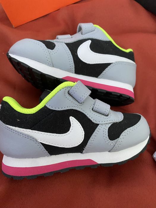 Calcado menina Nike Sandalias bebe 21, tenis menina 23