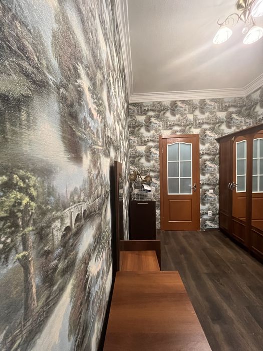 Продам 2к сталинку пр. И. Мазепы возле 5 школы