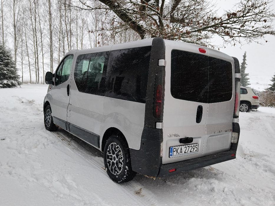 Opel Vivaro • 9 osób • Klima X2 • Zadbany