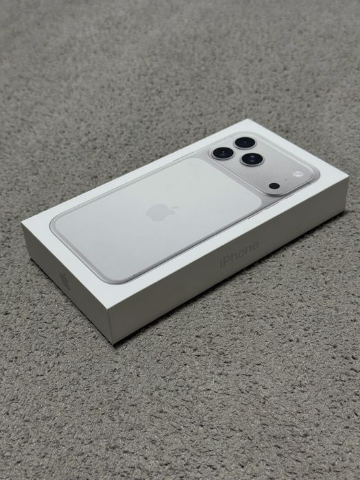 Iphone 17 Pro Max 256gb Silver Selado