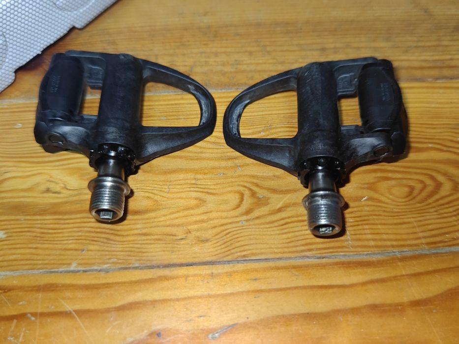 Pedais Shimano 105