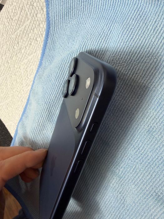iPhone 17 Pro, Deep Blue, 512 gb, neverlock. 23 циклу зарядки