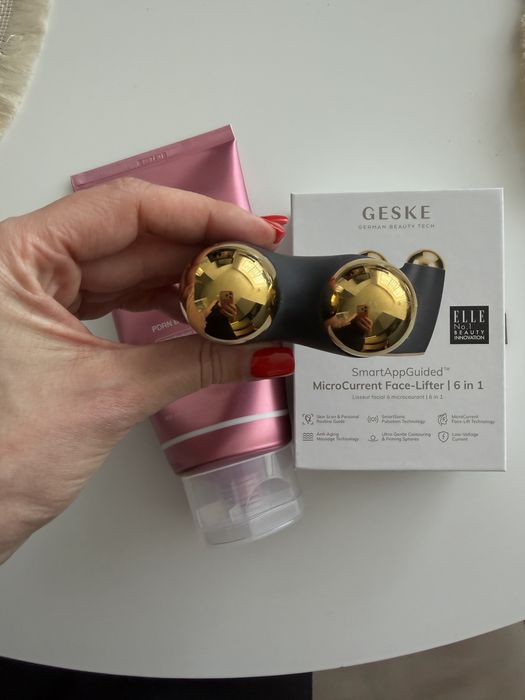 Geske мікроструми мікроток Medicube галь