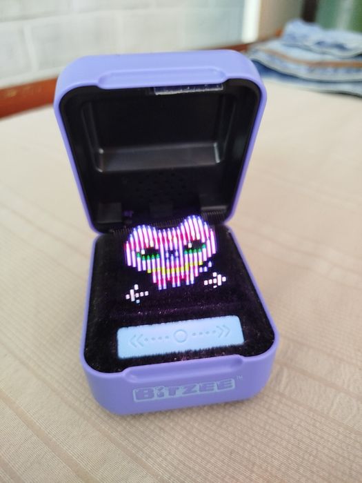 Тамагочи Bitzee Magical