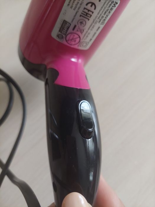 Фен для волосся.