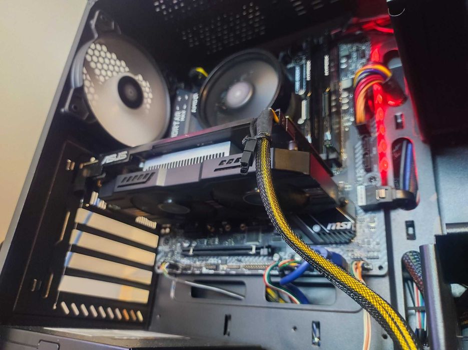 PC Light Gaming Ryzen 1200 • GTX 650 Ti • 16GB 2133MHz • 240GB SSD + 500GB HDD