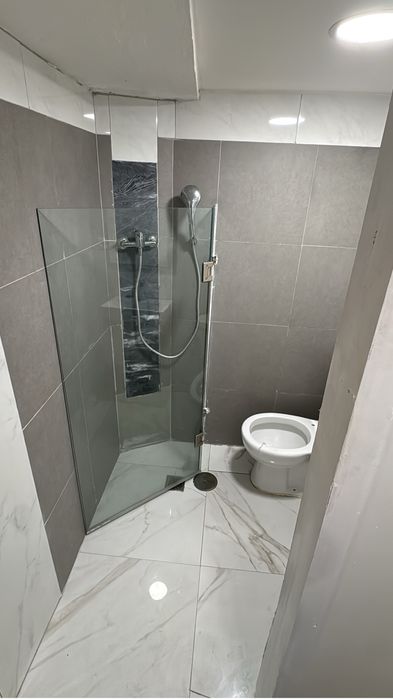 Alugo t0 com opçao de ficar t1 ficando com uma sala reduzida em famoes odivelas